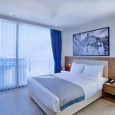 Отель Ramada By Wyndham Old Стамбул