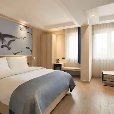 Ramada By Wyndham Old Отель 4*