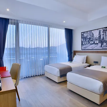 Ramada By Wyndham Old Отель Стамбул