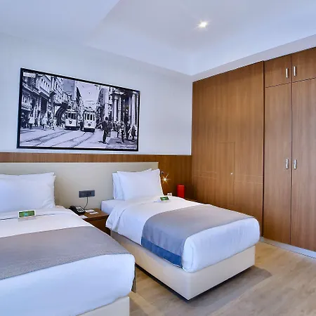 Ramada By Wyndham Old Отель Стамбул