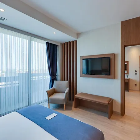 Ramada By Wyndham Old Отель Стамбул