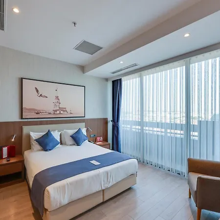 Ramada By Wyndham Old Отель 4*