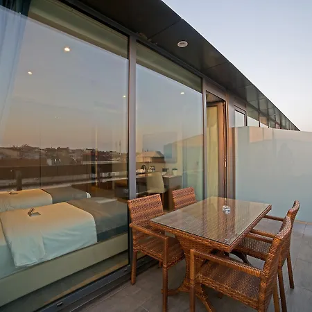 Hotel Ramada By Wyndham Old