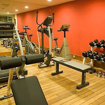 Отель Ramada By Wyndham Old 4*