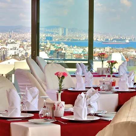 Ramada By Wyndham Old 4* Стамбул