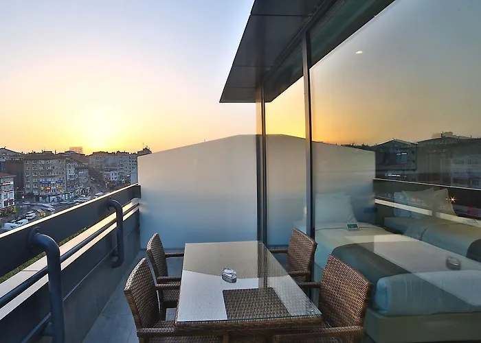 Ramada By Wyndham Old 4* Istanbul