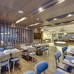 Otel Ramada By Wyndham Old