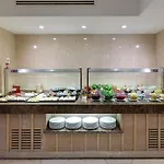 Otel Ramada By Wyndham Old 4*
