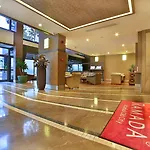 ホテル Ramada By Wyndham Old