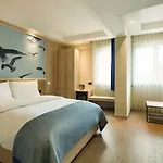 Ramada By Wyndham Old