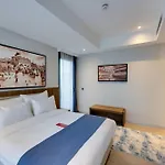 Ramada By Wyndham Old 4* İstanbul