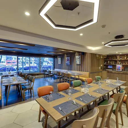 Ramada By Wyndham Old