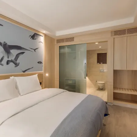 Ramada By Wyndham Old