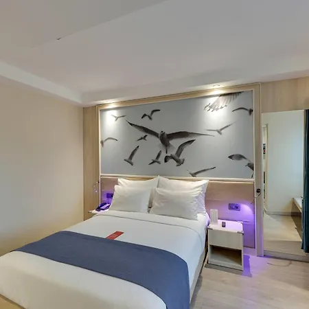 Ramada By Wyndham Old 4* Istanbul