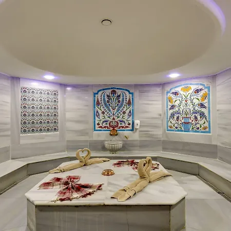 Ramada By Wyndham Old Hotel 4*