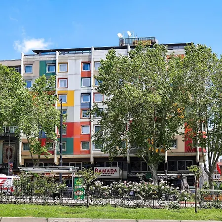 Ramada By Wyndham Old Hotel