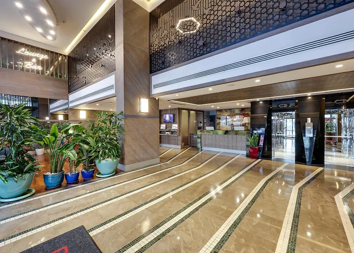 Отель Ramada By Wyndham Old