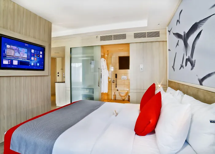 Ramada By Wyndham Old 4* Стамбул