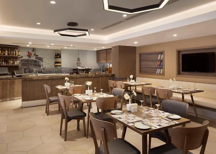 Ramada By Wyndham Old Стамбул