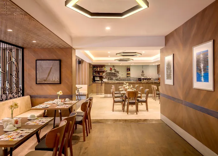 Ramada By Wyndham Old