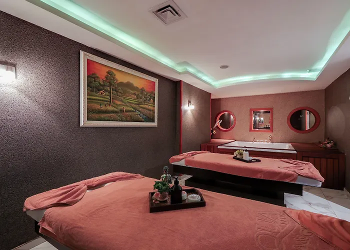 Ramada By Wyndham Old Стамбул