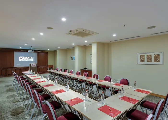 Ramada By Wyndham Old Стамбул