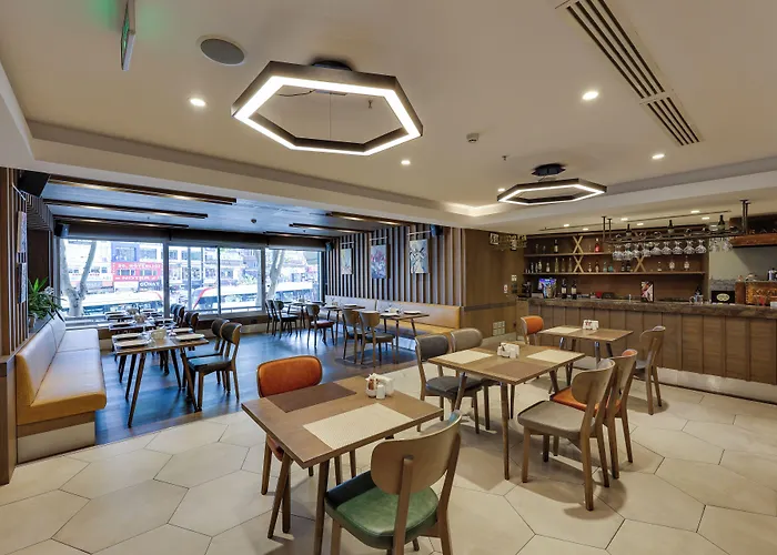 Ramada By Wyndham Old Отель Стамбул