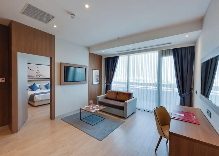 Ramada By Wyndham Old Стамбул