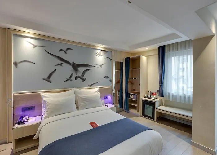 Ramada By Wyndham Old Отель 4*