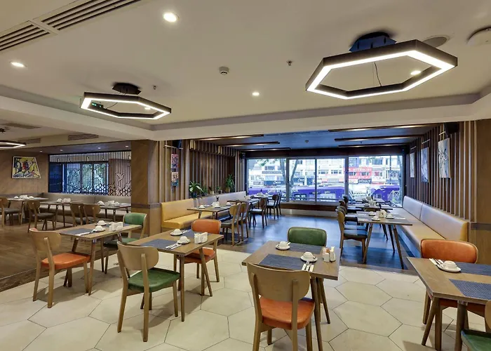 Ramada By Wyndham Old Стамбул