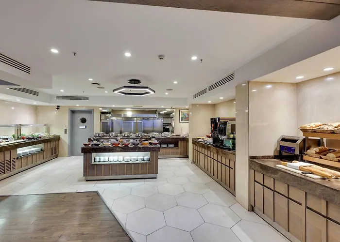 Ramada By Wyndham Old 4* Стамбул