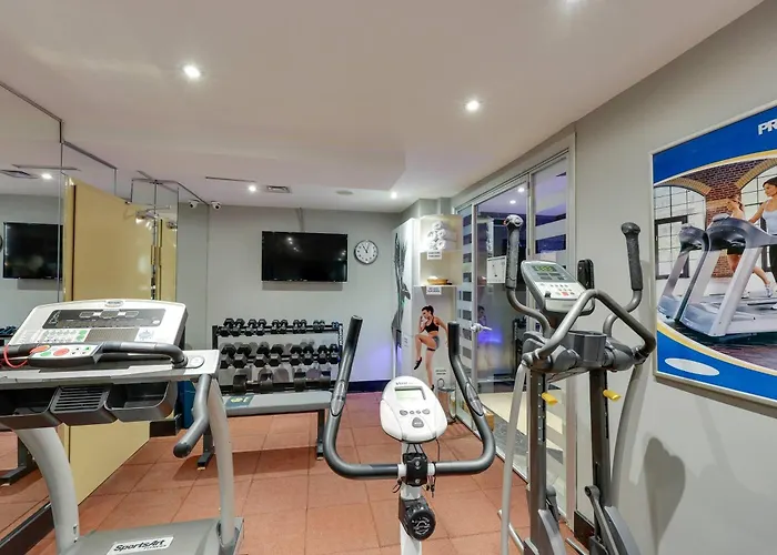 Ramada By Wyndham Old 4*