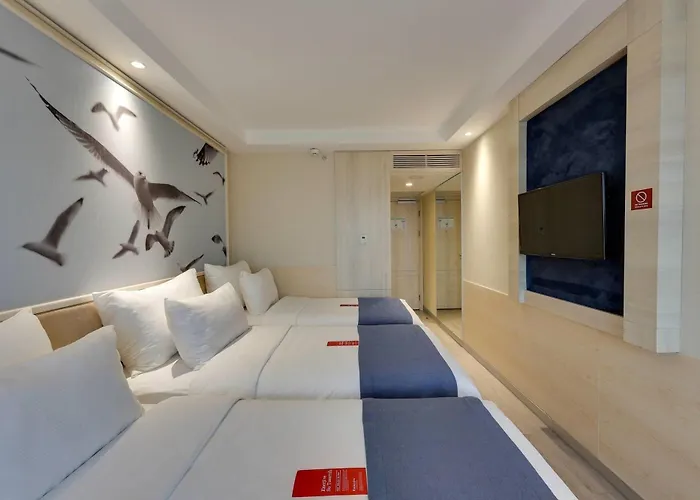 Ramada By Wyndham Old Отель Стамбул