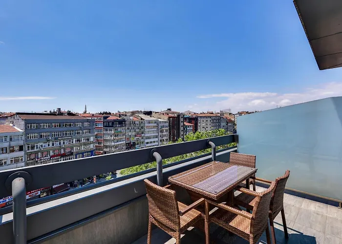 Ramada By Wyndham Old 4*