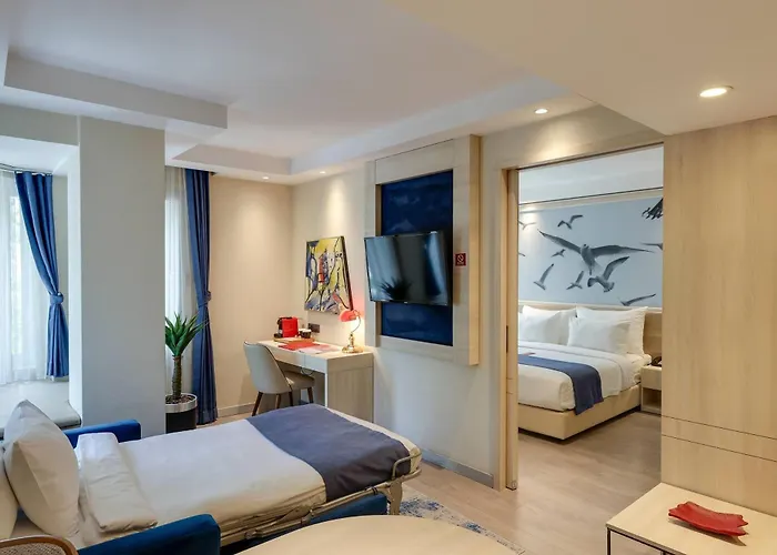 Ramada By Wyndham Old