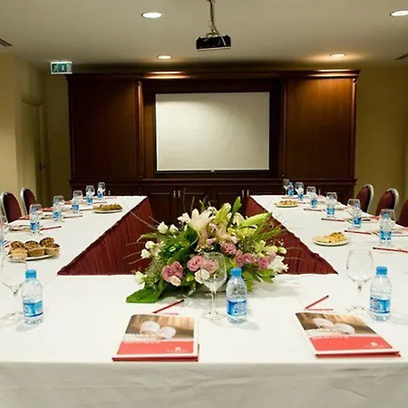 Ramada By Wyndham Old 4* Istambul